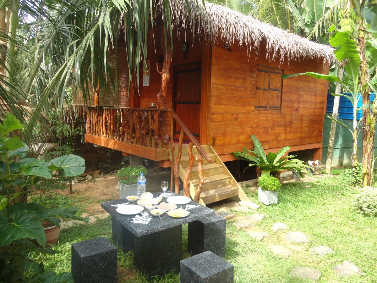 Hotel The Green Station Dikwella Sur Exterior foto