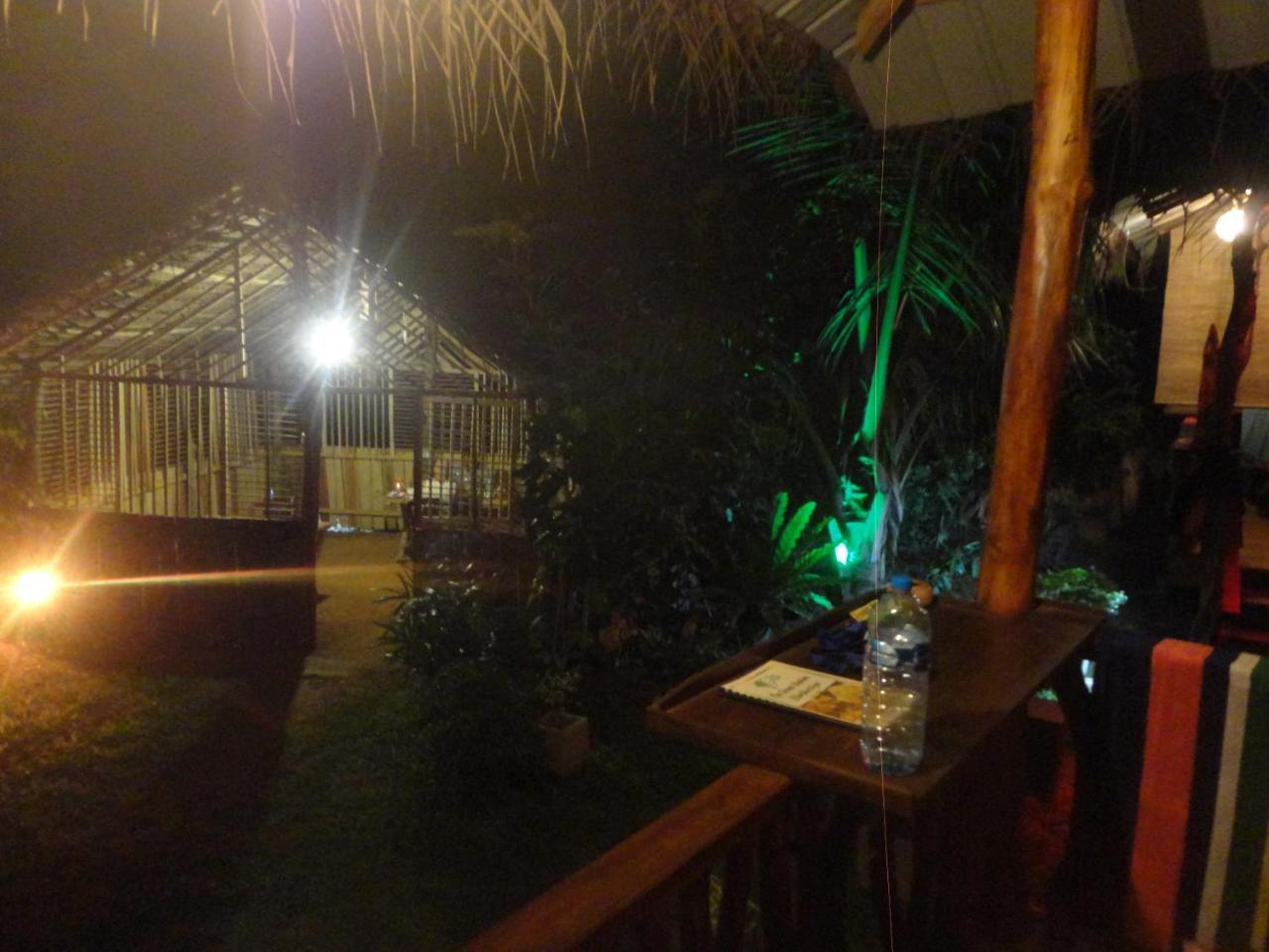 Hotel The Green Station Dikwella Sur Exterior foto